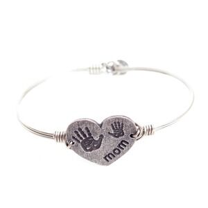 LUCA + DANNI MOM HEART HANDPRINTS BANGLE BRACELET SILVER‎ TONE EXPANDABLE WIRE